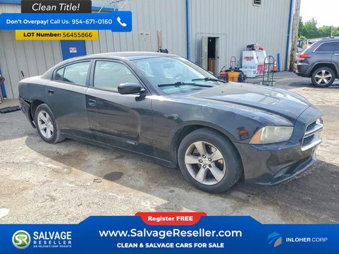 Used 2014 Dodge Charger SE RWD image 5