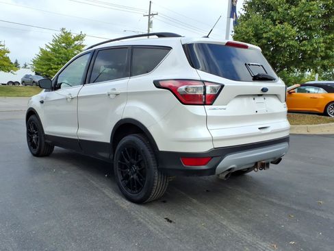 Used 2017 Ford Escape SE w/ Equipment Group 201A AWD/4WD image 7