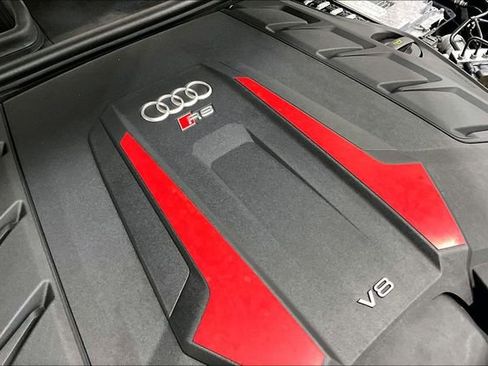 Certified 2023 Audi RS Q8 w/ Black Optic Package image 33