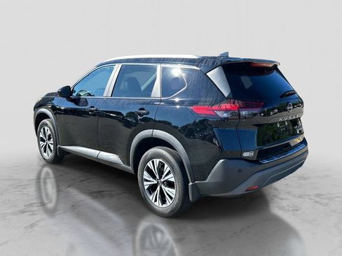 Certified 2023 Nissan Rogue SV w/ SV Premium B Package AWD/4WD image 3