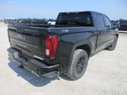 New 2026 GMC Sierra 1500 Elevation w/ Elevation Premium Package