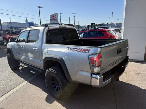 Used 2023 Toyota Tacoma TRD Off-Road w/ Black Out Package (TMS) AWD/4WD image 30