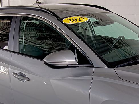 Used 2022 Hyundai Tucson SEL w/ Cargo Package image 16