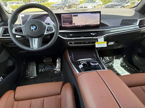 New 2026 BMW X5 xDrive40i w/ M Sport Package AWD/4WD image 17