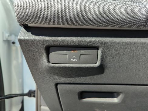 New 2026 Volkswagen Tiguan S image 34