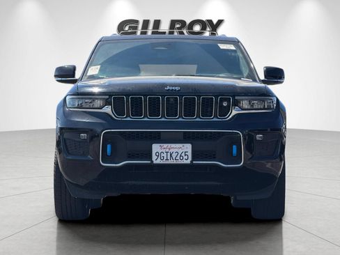 Used 2023 Jeep Grand Cherokee Overland w/ Advanced Protech Group III AWD/4WD image 9