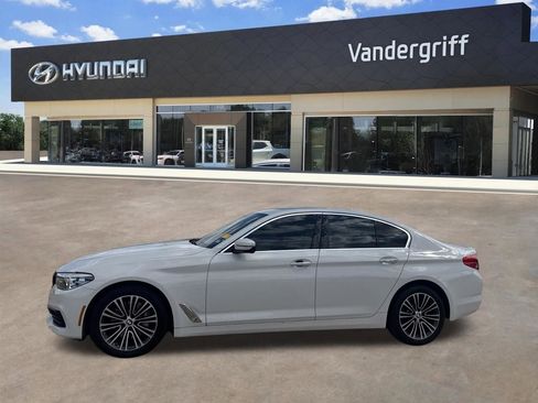 Used 2018 BMW 530i RWD image 10