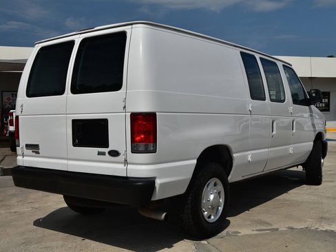 Used 2014 Ford E-250 and Econoline 250 w/ Power Group RWD image 7