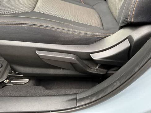 Used 2019 Subaru Crosstrek 2.0i Premium w/ Moonroof Package AWD/4WD image 15