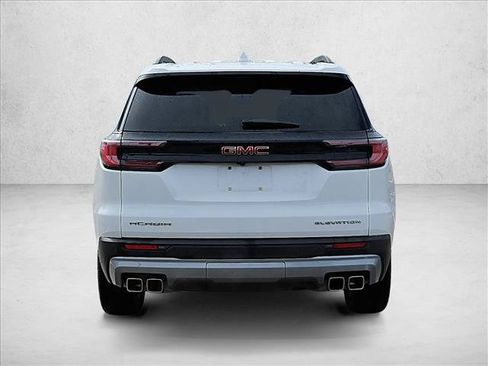 Used 2026 GMC Acadia Elevation w/ Elevation Premium Package FWD image 6
