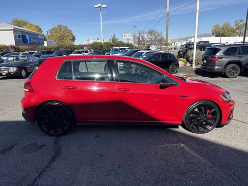 Used 2019 Volkswagen Golf 4-Door image 5