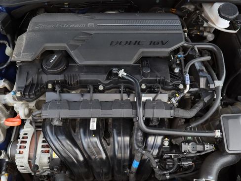 Used 2024 Hyundai Elantra SEL FWD image 26