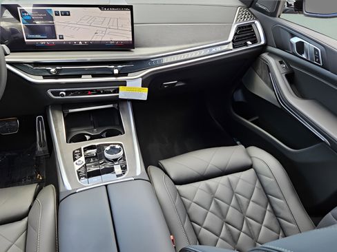New 2026 BMW X5 xDrive50e w/ Executive Package image 13