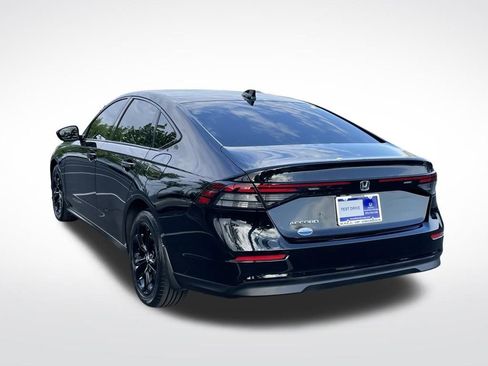 Certified 2025 Honda Accord SE image 4