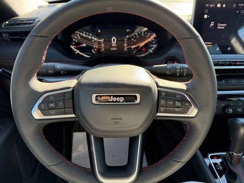 Used 2023 Jeep Compass Trailhawk w/ Trailhawk Convenience Group image 15