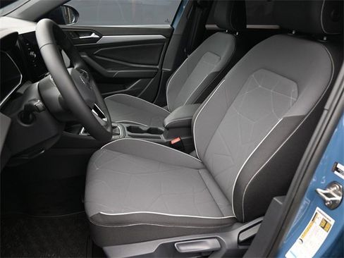 New 2025 Volkswagen Jetta Sport image 2