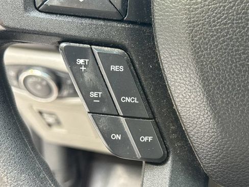 Used 2016 Ford F150 XL w/ Equipment Group 101A Mid AWD/4WD image 24