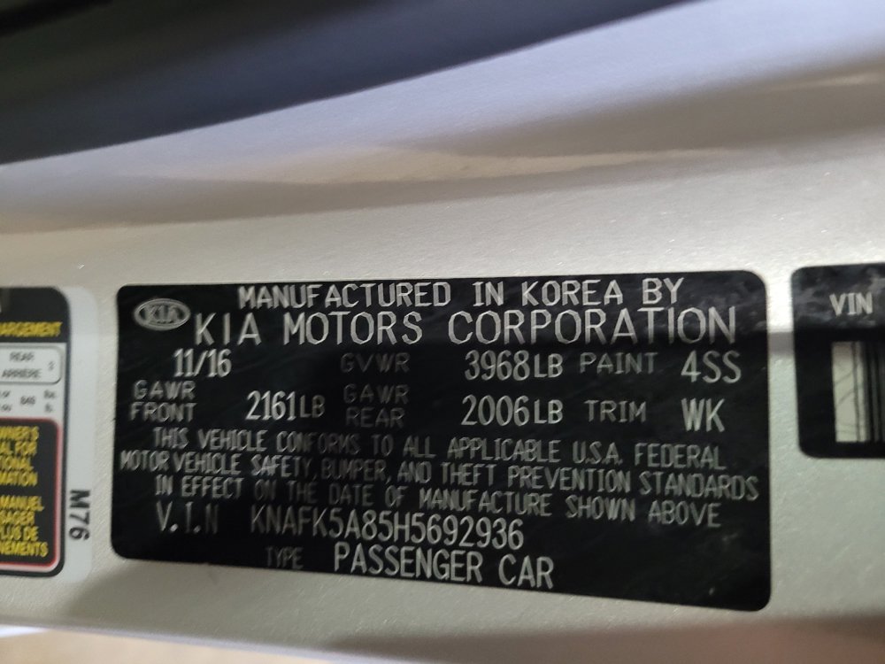 Used 2017 Kia Forte LX FWD image 33