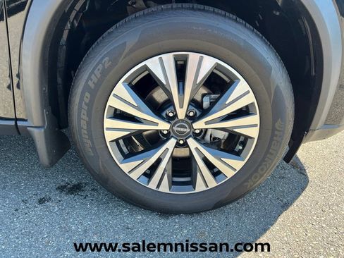 Used 2023 Nissan Rogue SV AWD/4WD image 26