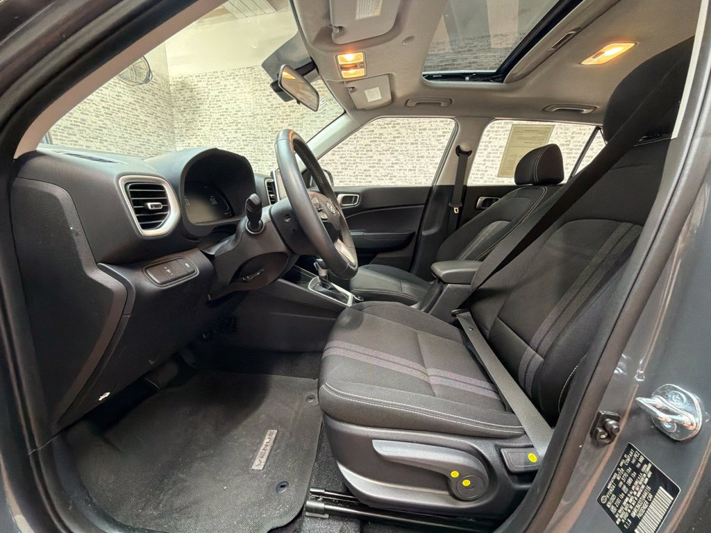 Used 2026 Hyundai Venue SEL FWD image 22