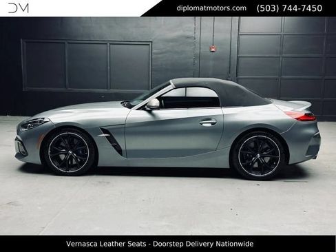 Used 2024 BMW Z4 M40i w/ Driving Assistance Package RWD image 4