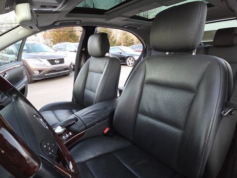 Used 2013 Mercedes-Benz S 550 4MATIC image 31