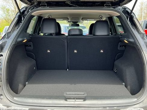 New 2026 Nissan Kicks SR w/ Cold Weather Package FWD image 33