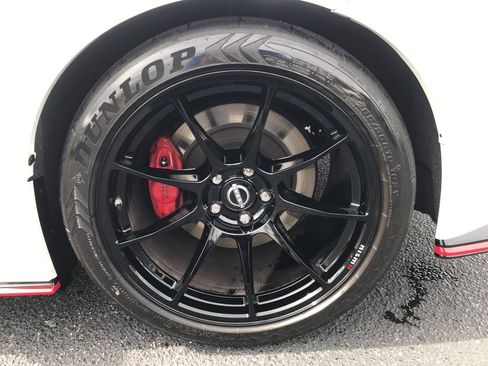 Used 2024 Nissan Z NISMO w/ Floor Mat Package image 15