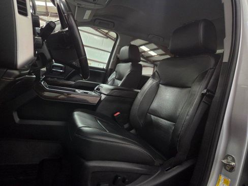 Used 2018 GMC Sierra 2500 SLT w/ Suspension Package, Off-Road AWD/4WD image 65