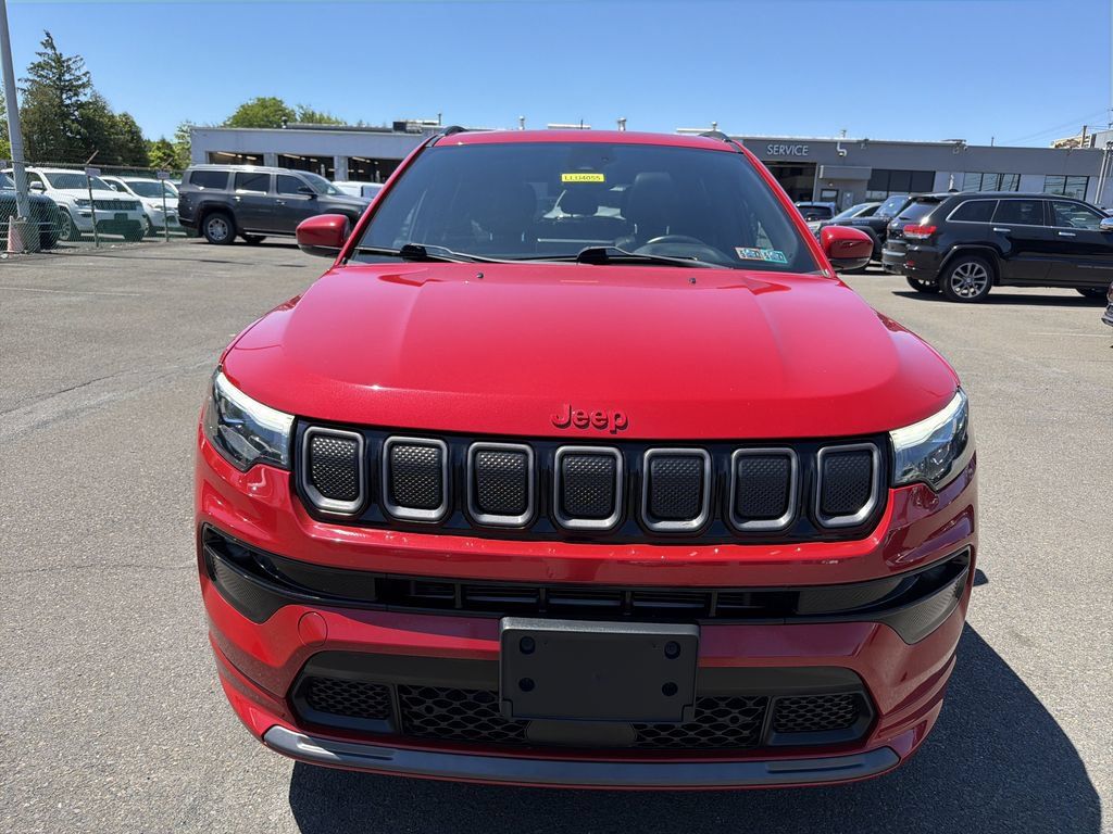 Used 2022 Jeep Compass Limited w/ (RED) Package AWD/4WD image 8