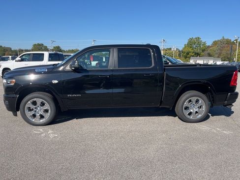New 2026 RAM 1500 4x4 Crew Cab image 4