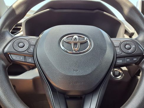 Used 2024 Toyota RAV4 XLE FWD image 14