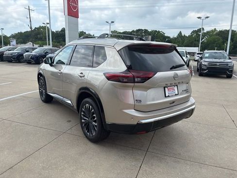 New 2026 Nissan Rogue Platinum AWD/4WD image 3