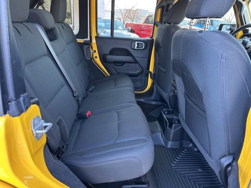Used 2021 Jeep Wrangler Unlimited Sahara image 50