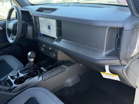 New 2025 Ford Bronco 4-Door AWD/4WD image 11