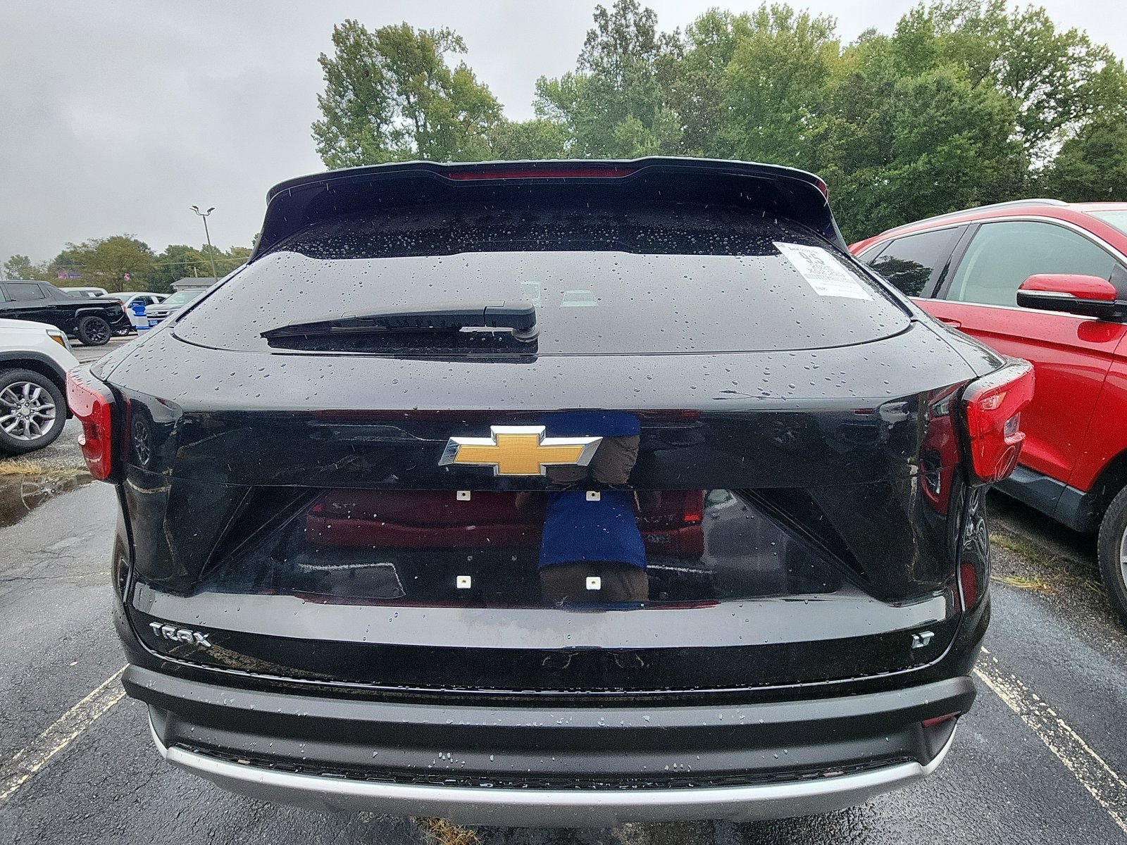 Used 2025 Chevrolet Trax LT FWD image 4