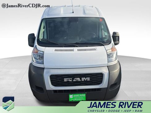 Used 2021 RAM ProMaster 2500 w/ Convenience Group FWD image 3