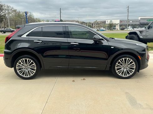 Used 2024 Cadillac XT4 Premium Luxury w/ Technology Package image 5