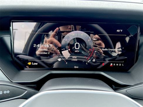 New 2026 GMC Acadia Elevation image 11