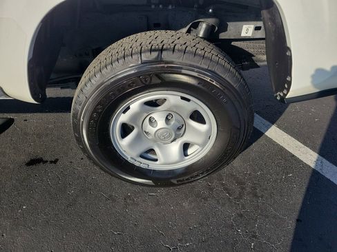 Used 2023 Toyota Tacoma SR5 image 7