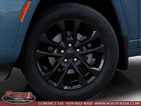 New 2026 Jeep Grand Cherokee L Limited AWD/4WD image 9