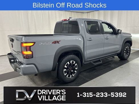 Used 2022 Nissan Frontier PRO-4X AWD/4WD image 2