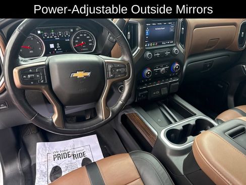 Used 2022 Chevrolet Silverado 3500 High Country image 34