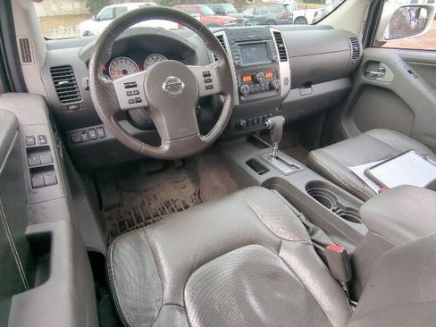 Used 2016 Nissan Frontier PRO-4X w/ Pro-4x Luxury Package image 5