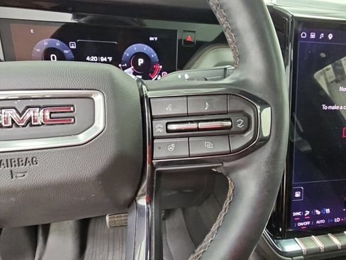 Used 2025 GMC Yukon XL AT4 w/ AT4 Premium Package AWD/4WD image 26