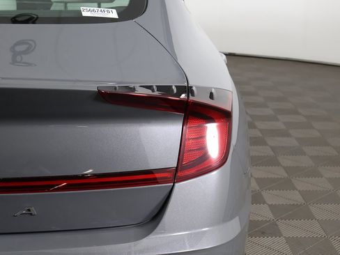 Used 2023 Hyundai Sonata SEL w/ Convenience Package image 17