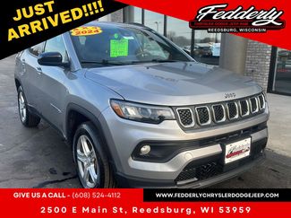 Used 2024 Jeep Compass Latitude video 1