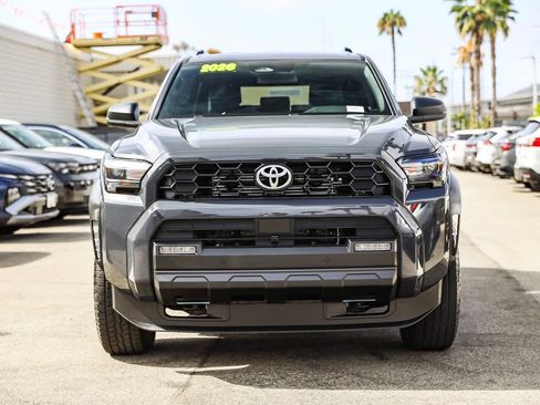 Used 2026 Toyota 4Runner TRD Off-Road AWD/4WD image 2