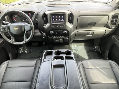 Used 2024 Chevrolet Silverado 1500 Custom w/ Turbomax Blackout Package RWD image 12