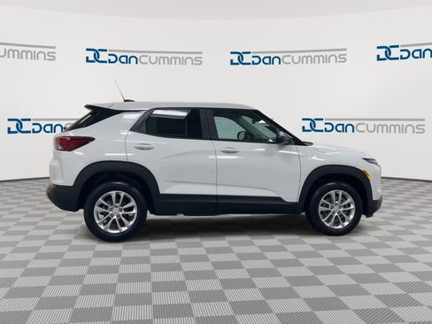 Used 2026 Chevrolet TrailBlazer LS w/ LS Convenience Package AWD/4WD image 9